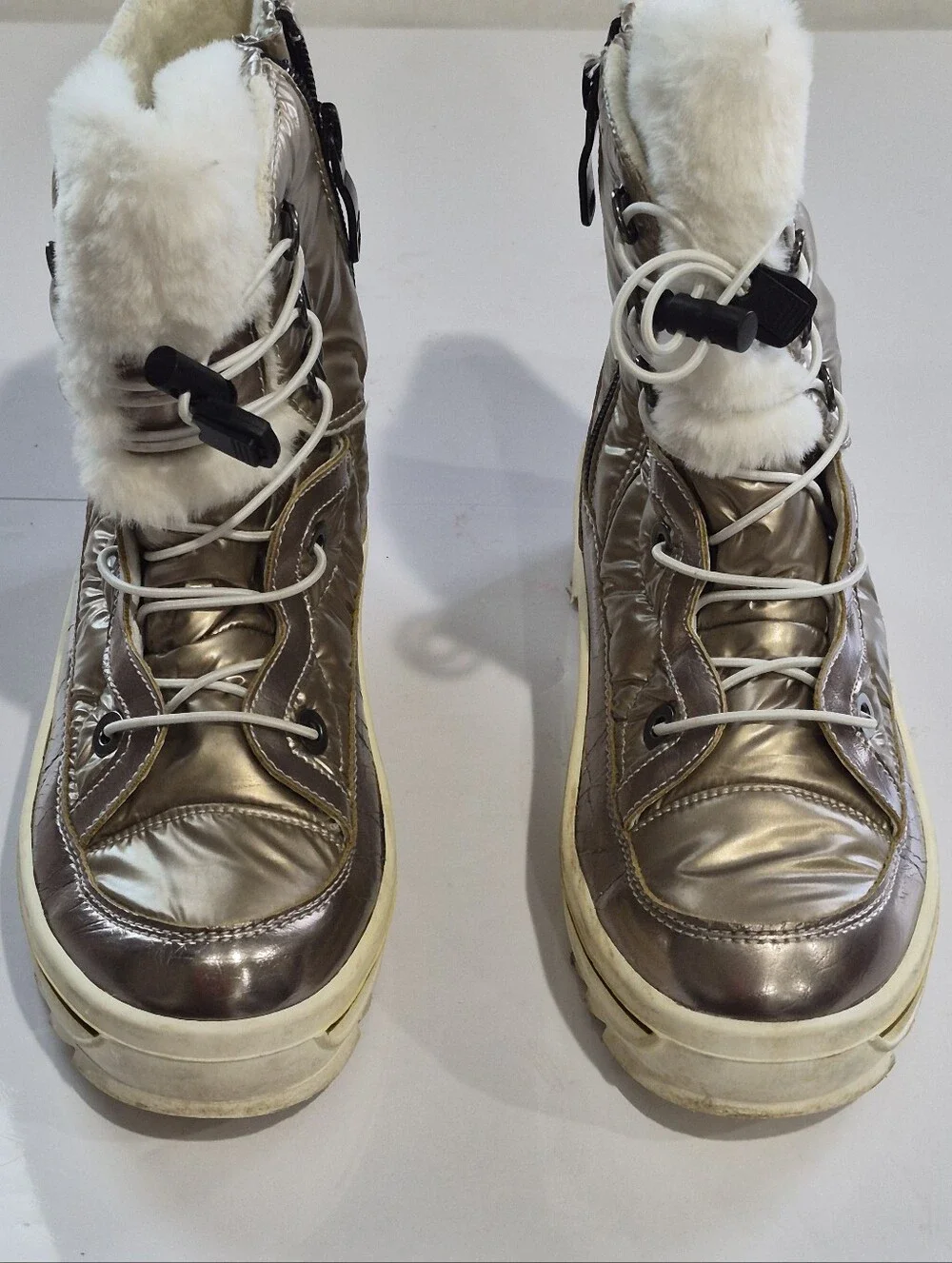 Metallic Taupe Girl's Winter Ankle Boots with Faux Fur Size 2.5